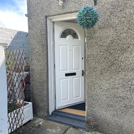 1 Bed Flat At Drum Street EDI Kültér fotó