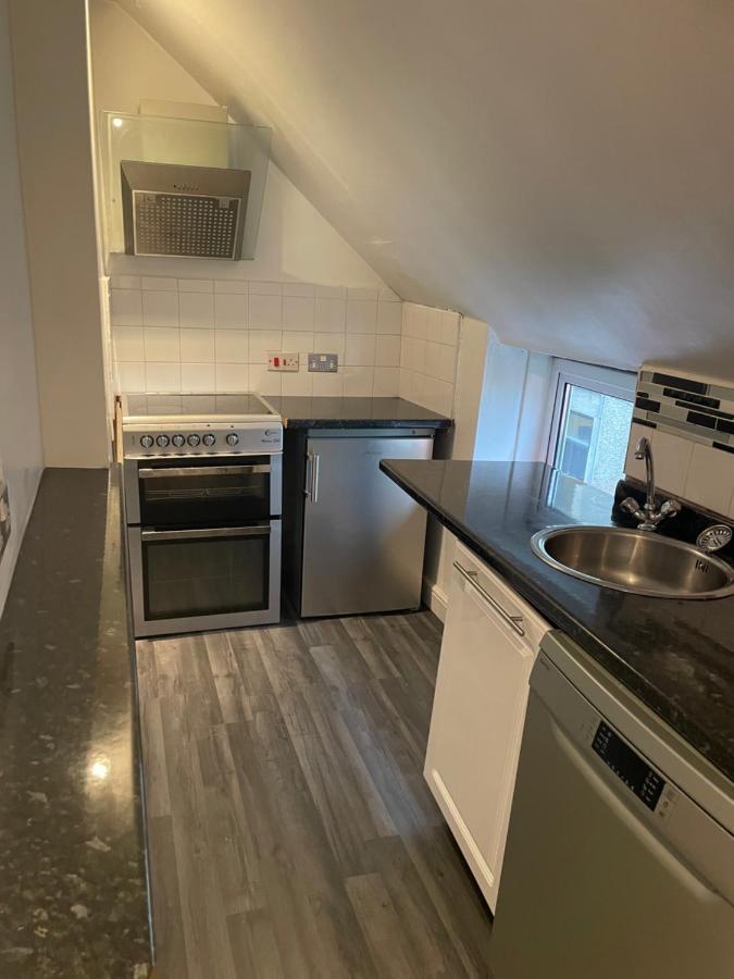 1 Bed Flat At Drum Street EDI Kültér fotó