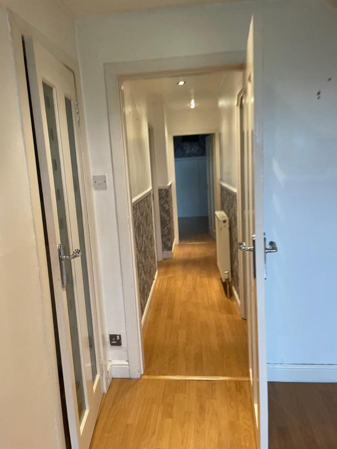 1 Bed Flat At Drum Street EDI Kültér fotó