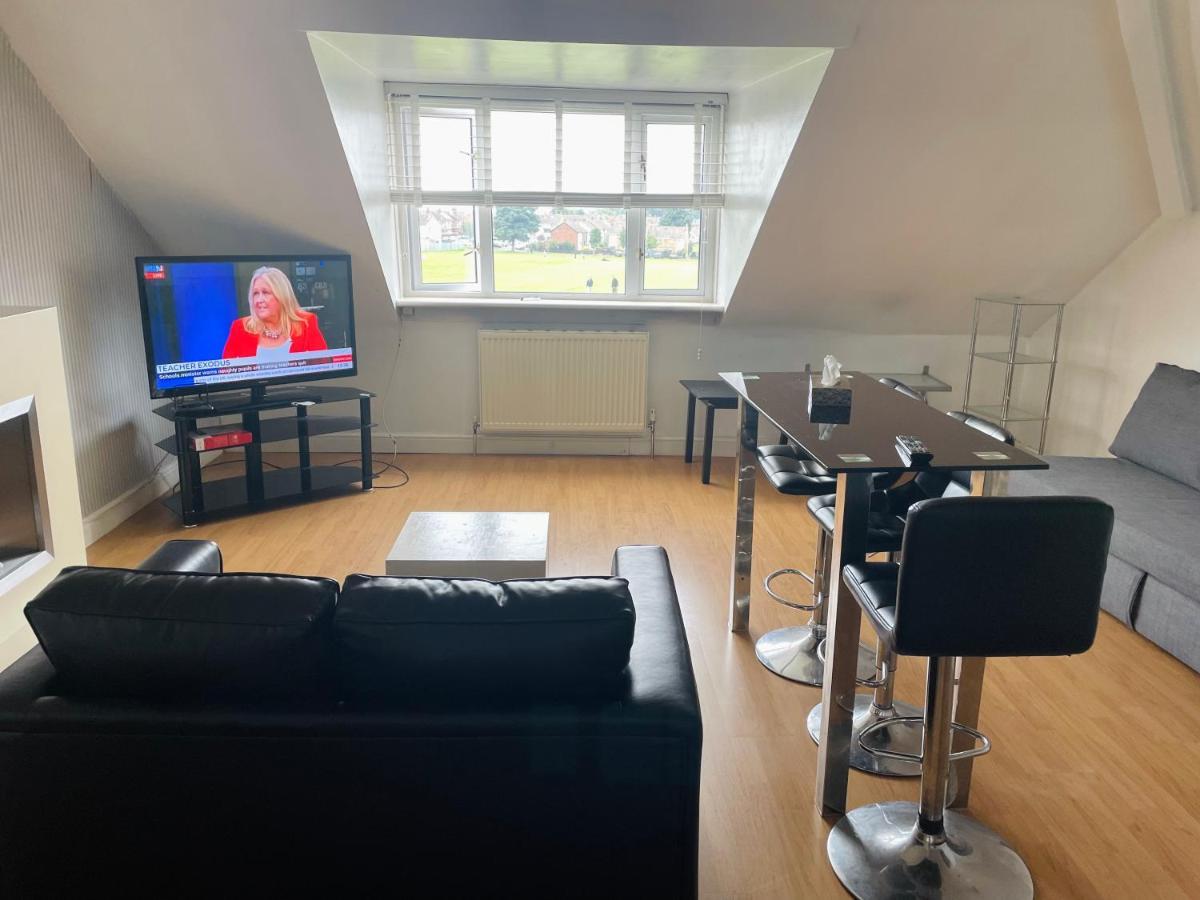 1 Bed Flat At Drum Street EDI Kültér fotó